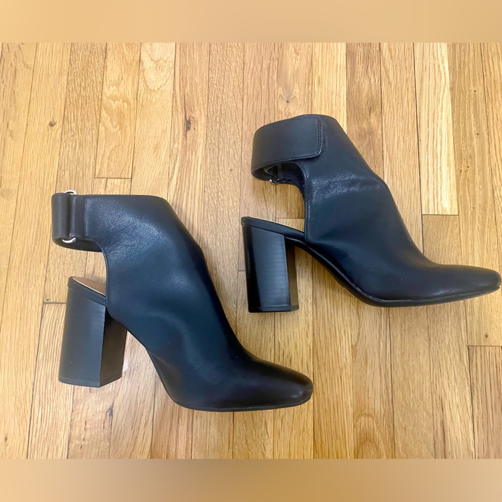 Black closed toe heels